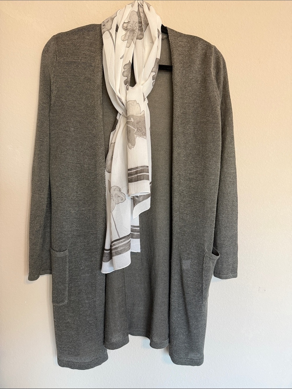Lightweight Open-Front Linen Blend Long Cardigan with Scarf. Size XS